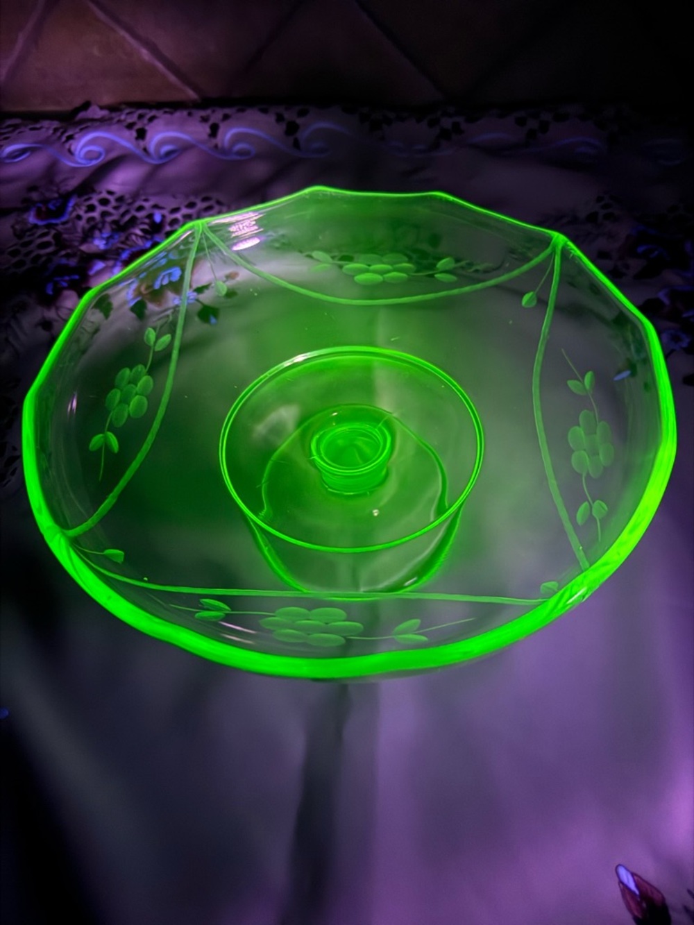 Depression Green Etched  Console Pedestal Bowl With Uranium Glow